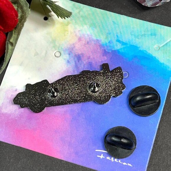 DeLorean Time Machine Lapel Pin Back Future Grey Car Enamel Badge Pin Jewelry - Picture 3 of 5